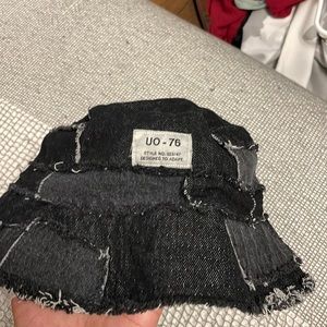 y2k grunge bucket hat